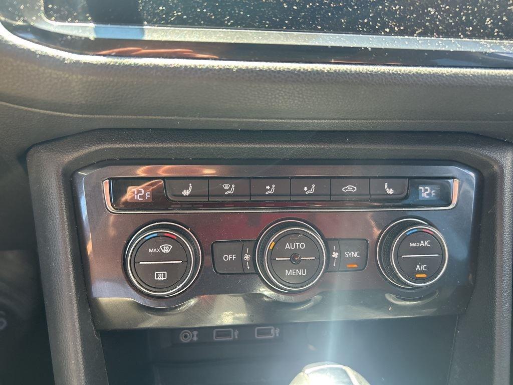 2018 Volkswagen Tiguan SEL photo 17
