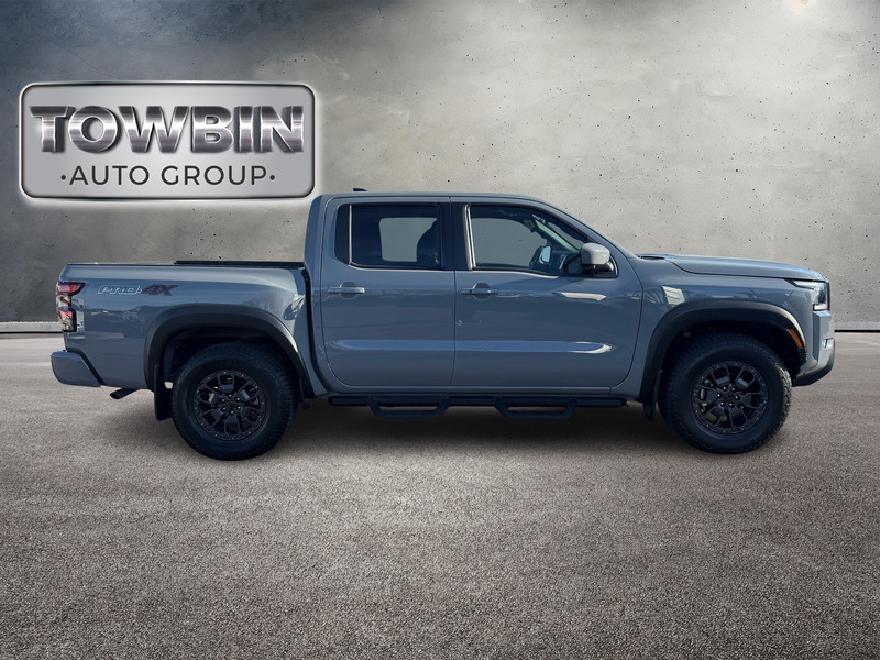 2024 Nissan Frontier PRO-4X photo 3