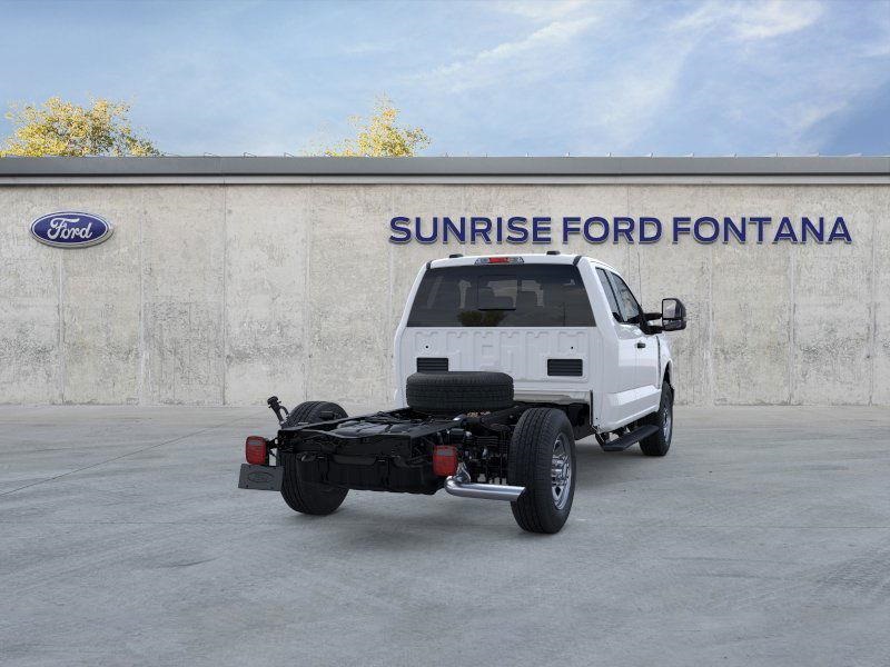 2025 Ford F-350 Super Duty XLT
