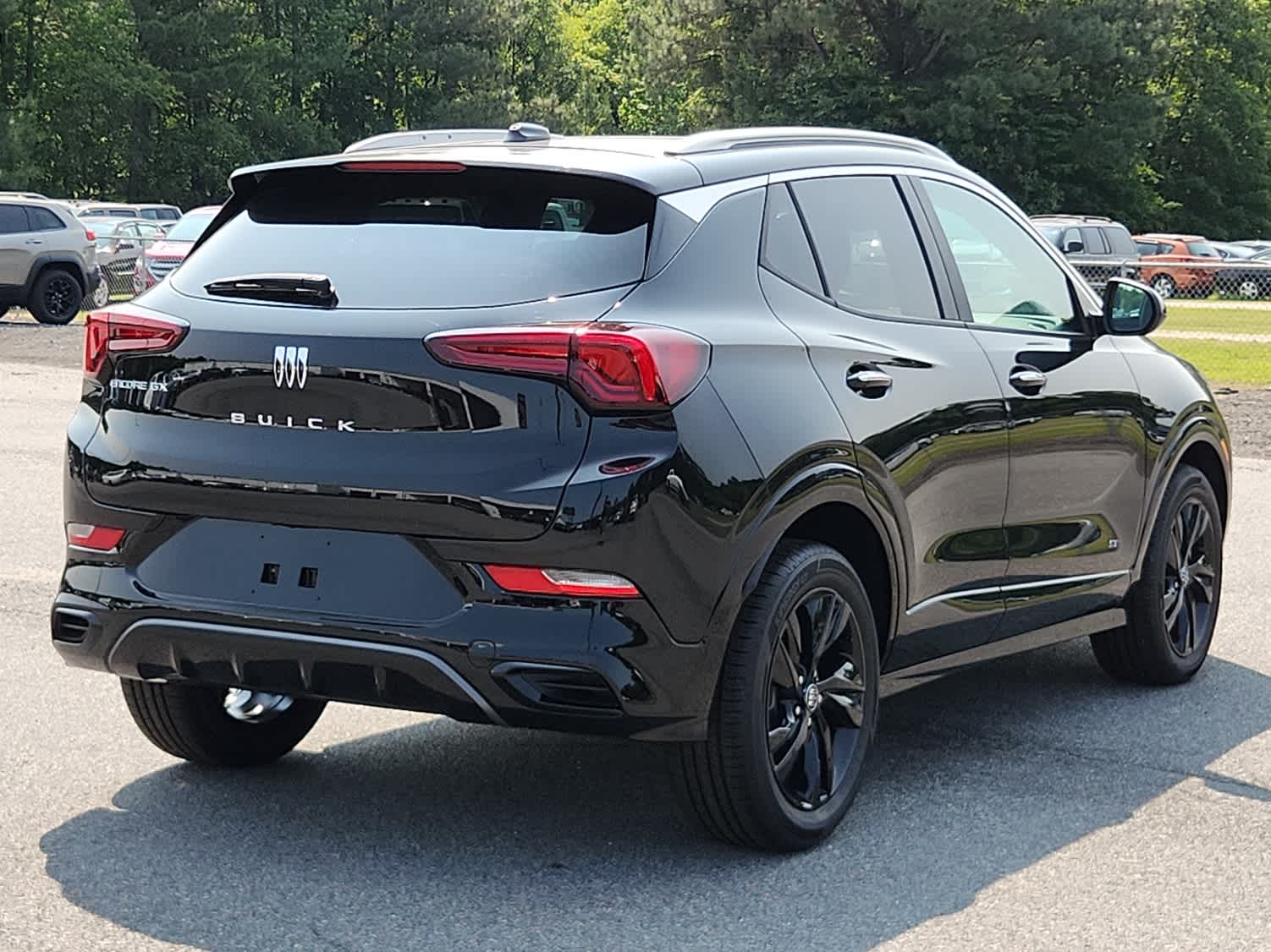 2025 Buick Encore GX Sport Touring photo 3