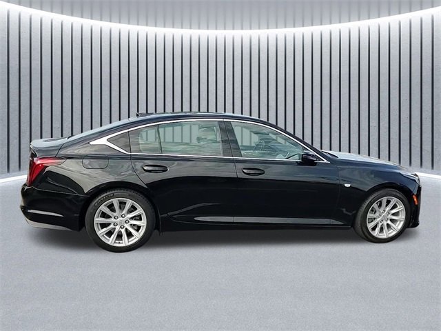 2023 Cadillac CT5 Luxury photo 3