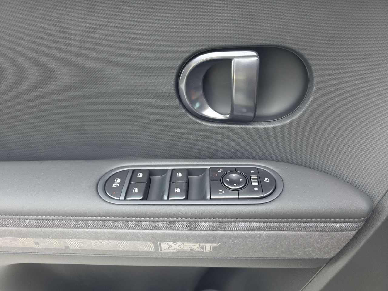 2025 Hyundai Ioniq 5 photo 19