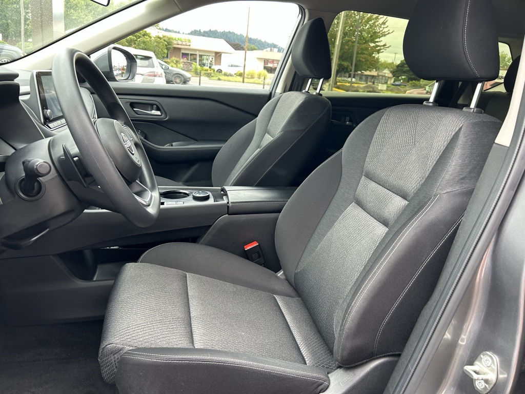 2024 Nissan Rogue SV photo 19