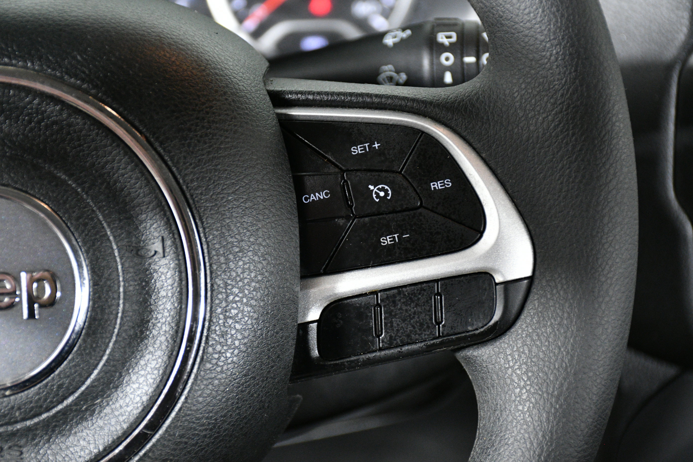 2020 Jeep Renegade Sport photo 4