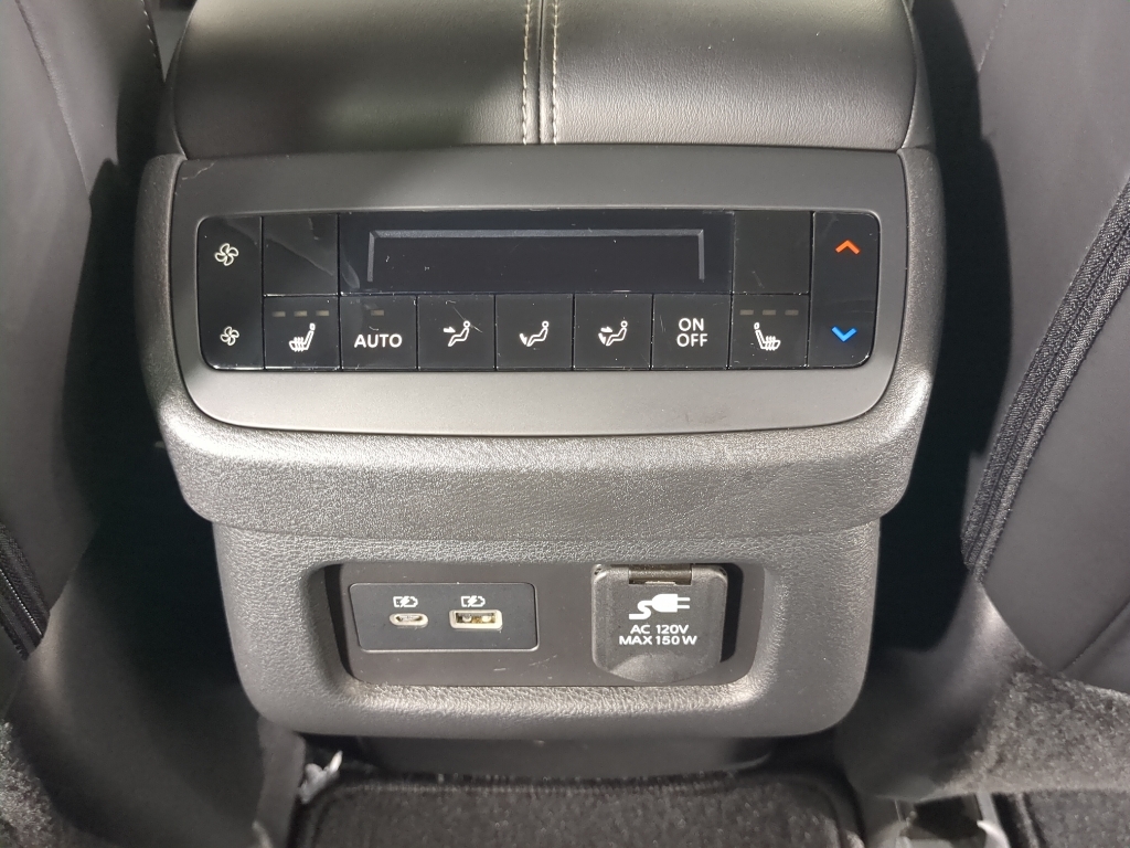 2024 Nissan Pathfinder Platinum photo 23