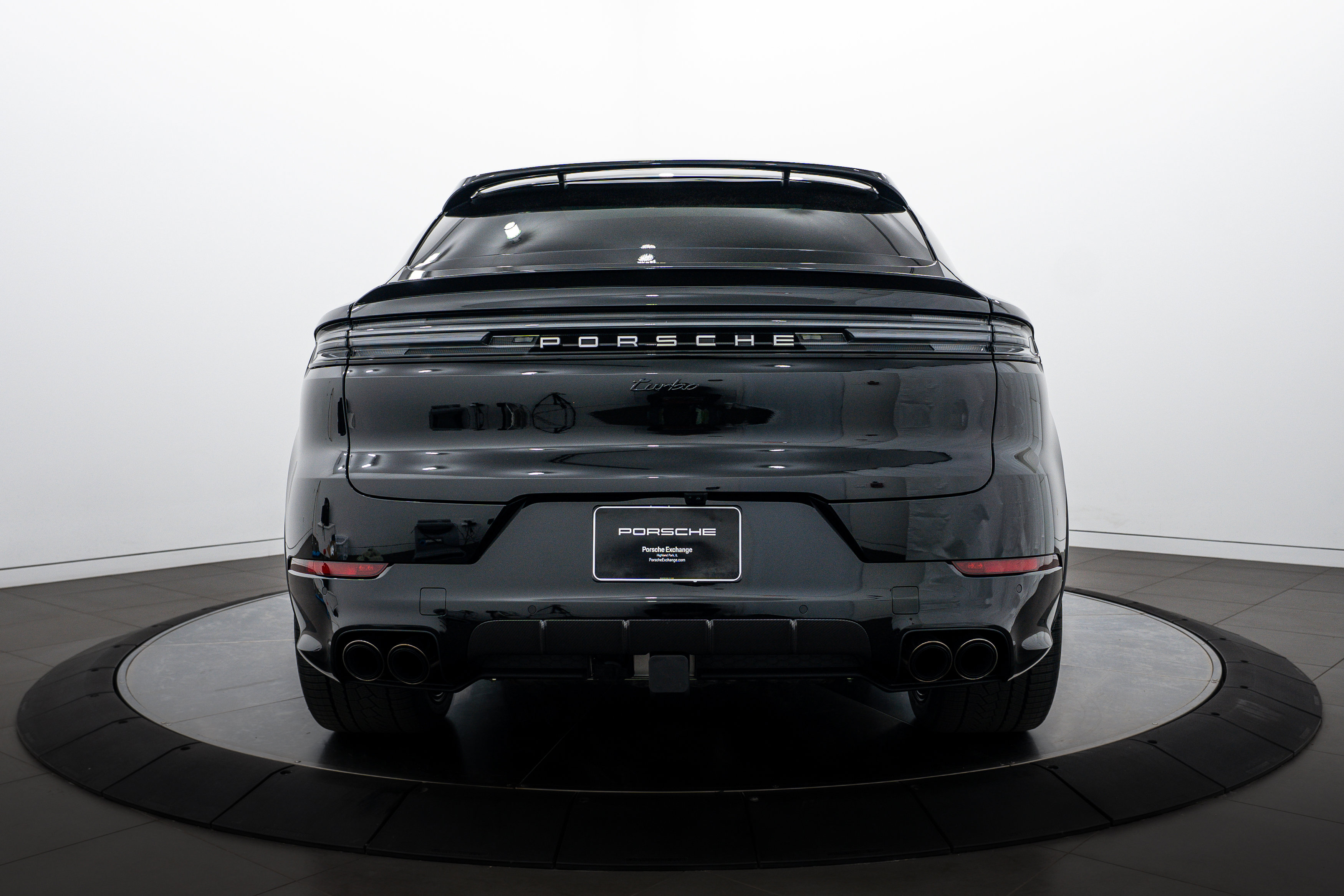 2026 Porsche Cayenne Turbo E-Hybrid Coupe photo 3