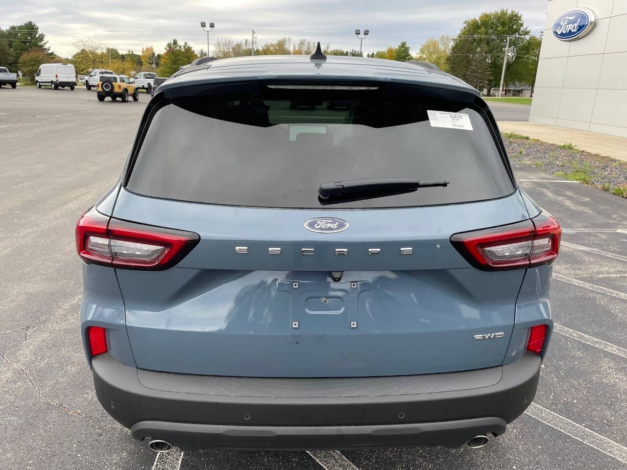 2026 Ford Escape ST-Line photo 4