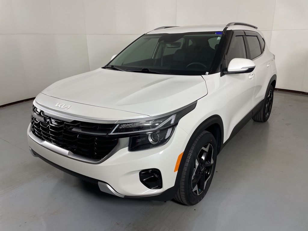 2024 Kia Seltos EX photo 2