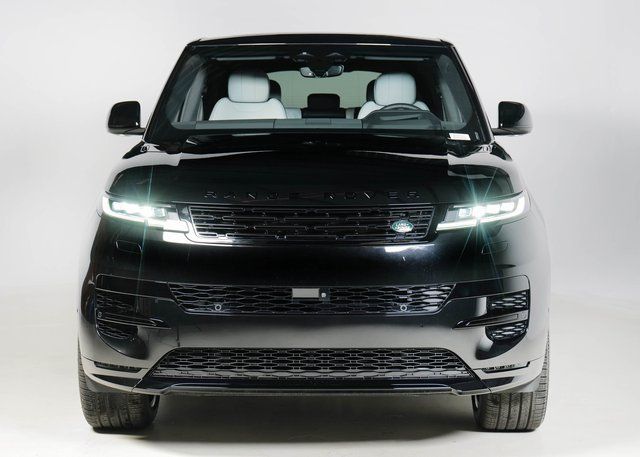 2025 Land Rover Range Rover Sport SE photo 8
