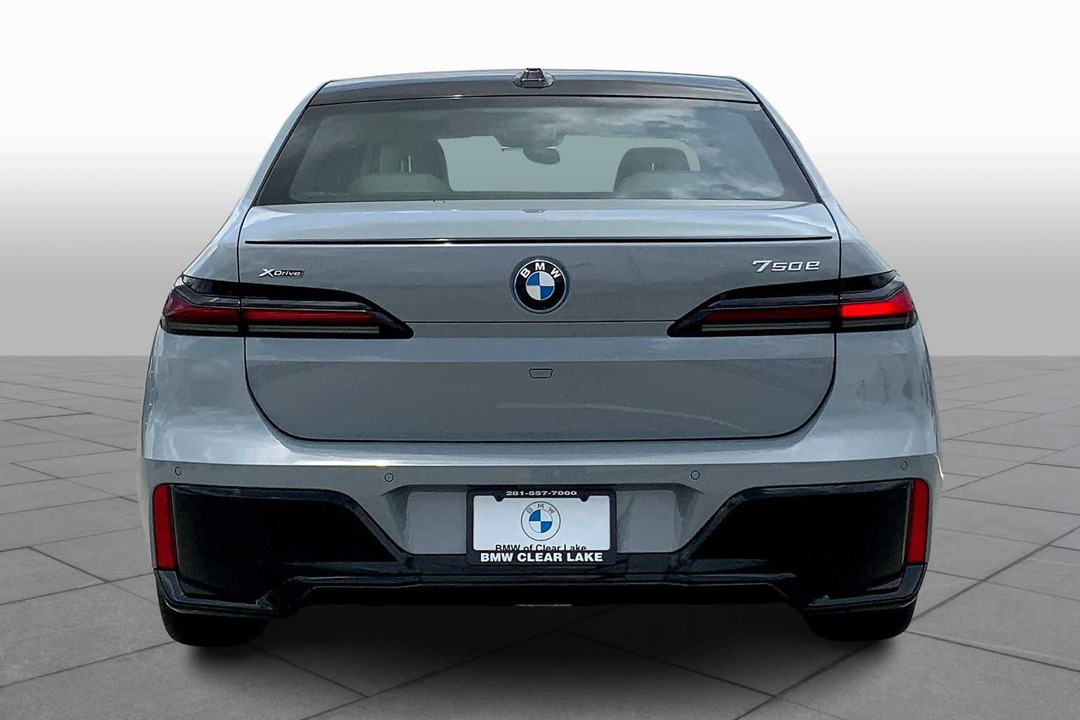 2025 Bmw 750e 750e xDrive photo 4