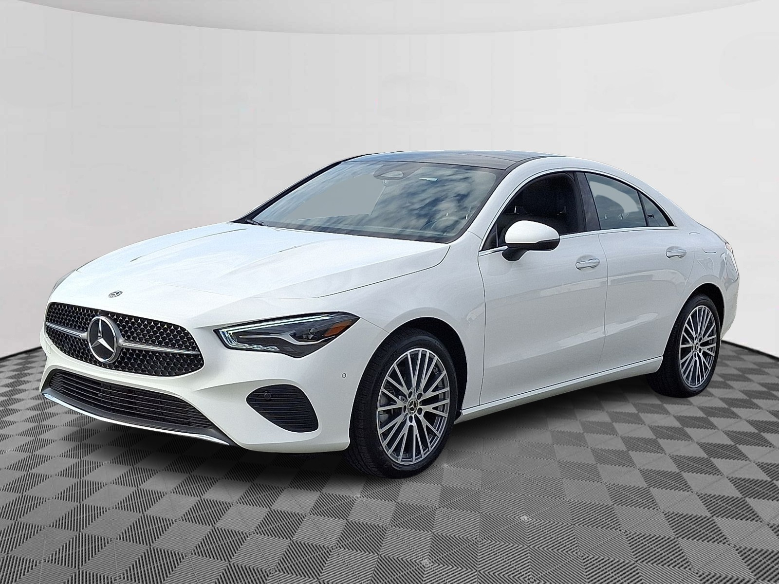 2025 Mercedes Benz CLA 250 4MATIC photo 3