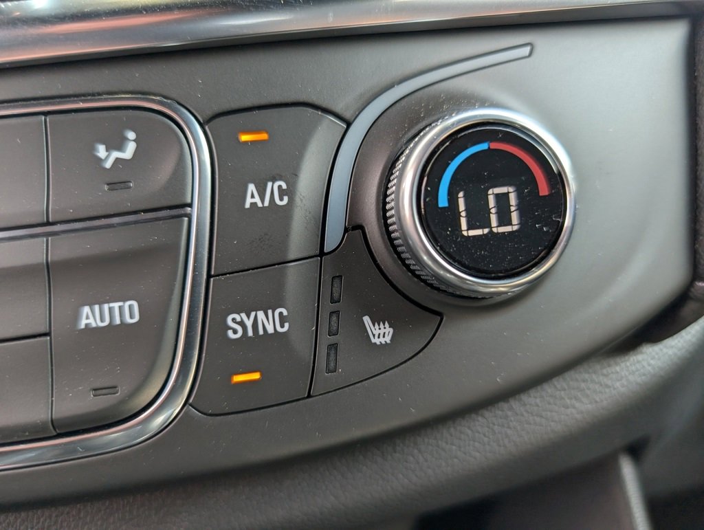 2023 Chevrolet Traverse Cloth 1LT photo 16