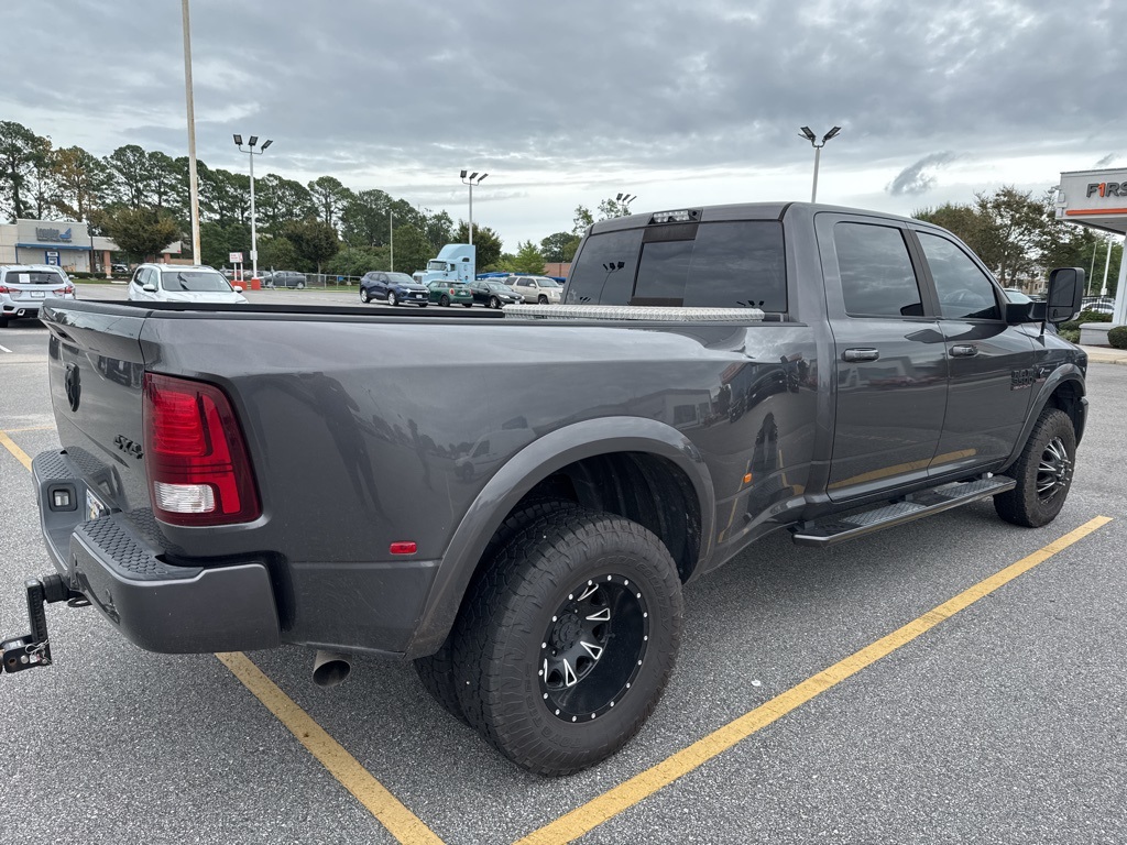 2018 Ram 3500 Laramie photo 3