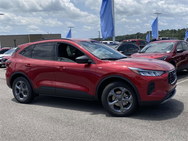 2025 Ford Escape Hybrid ST-Line photo 4
