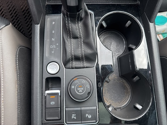 2022 Volkswagen Atlas V6 SEL Premium R-Line photo 12