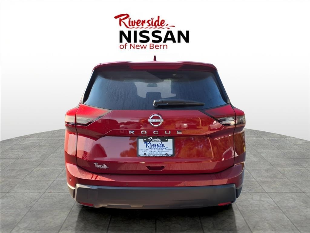 2026 Nissan Rogue SV photo 2