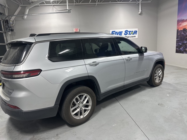 2023 Jeep Grand Cherokee Laredo photo 5