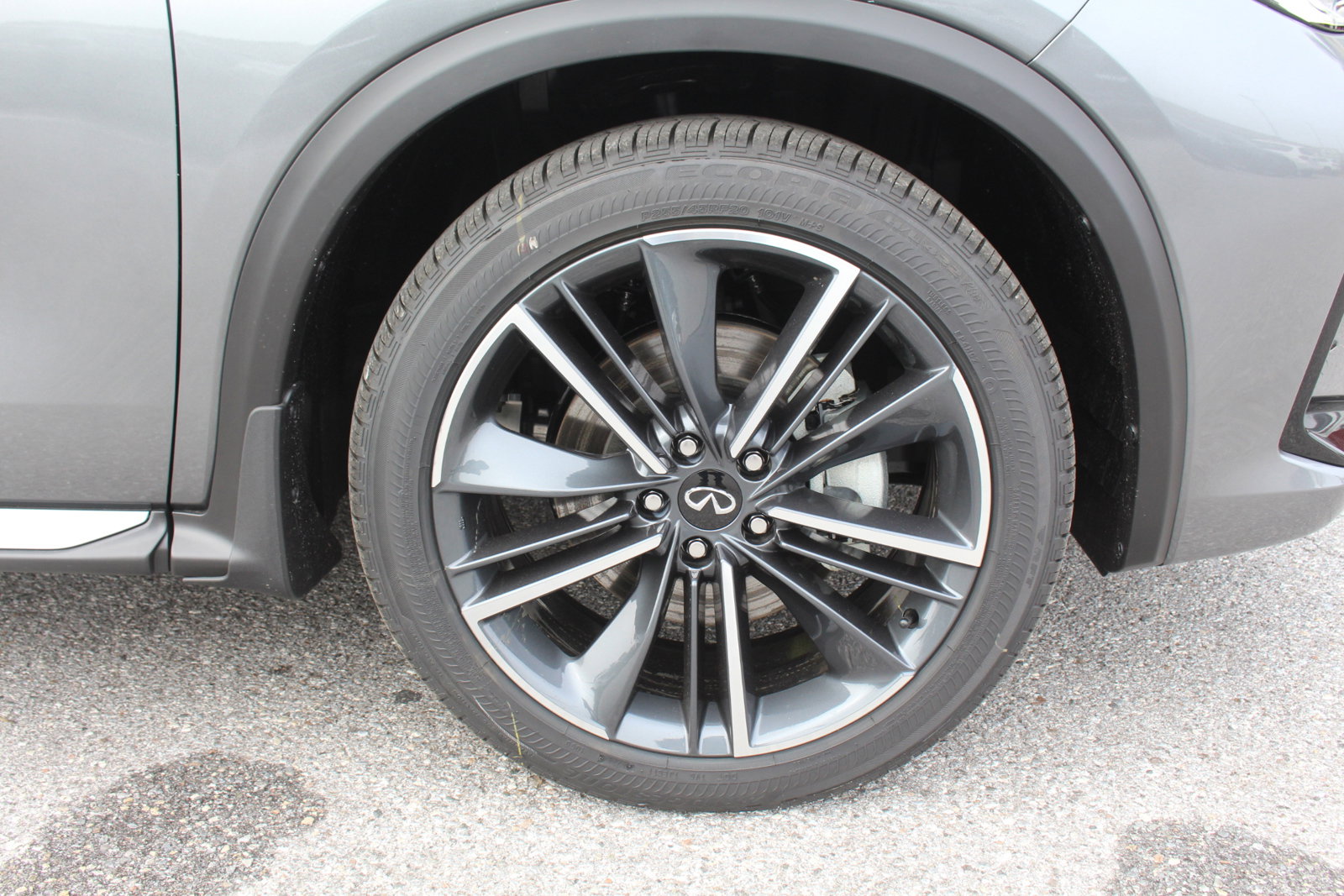 2025 Infiniti QX50 SPORT photo 9