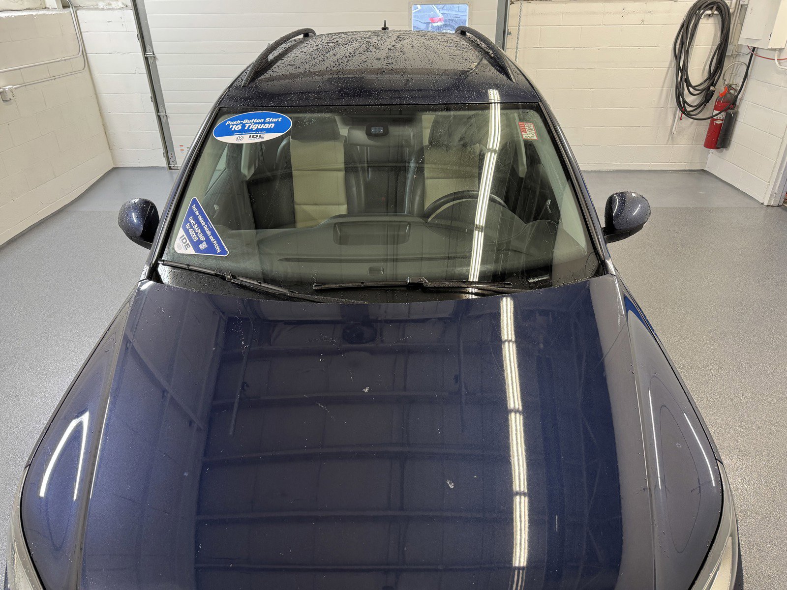 2016 Volkswagen Tiguan S photo 3