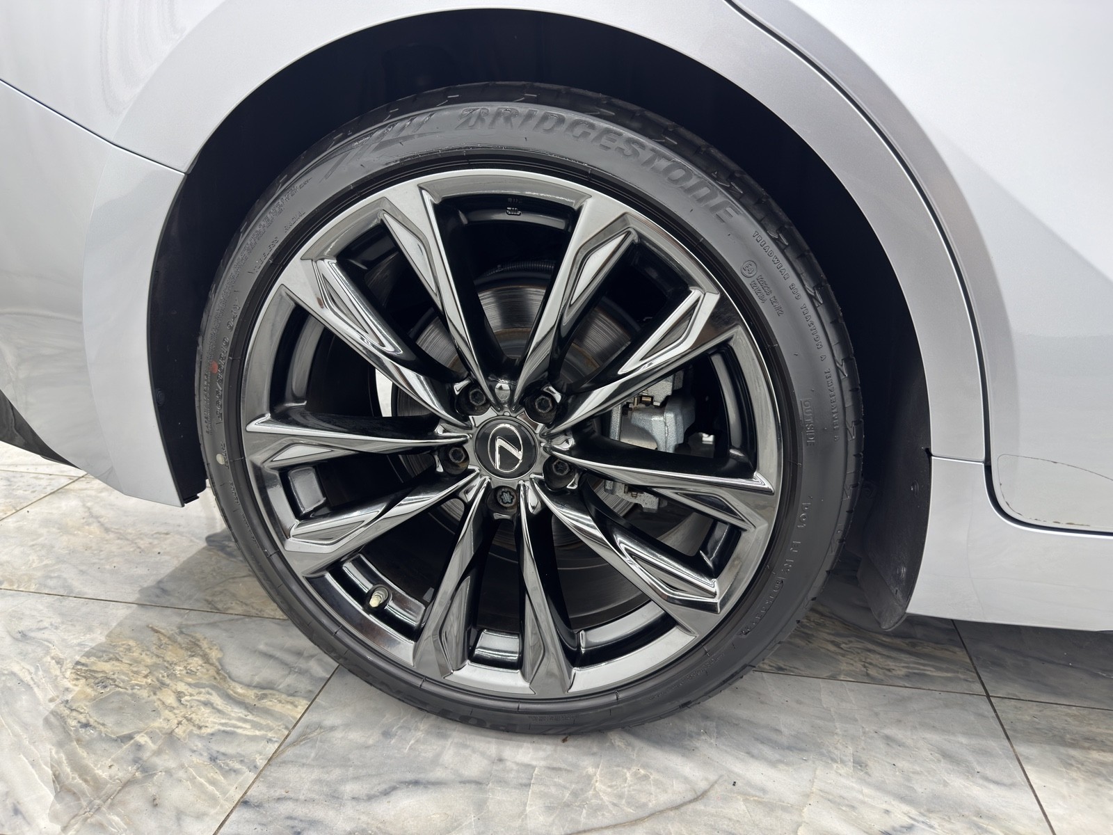 2022 Lexus IS 350 F SPORT photo 29