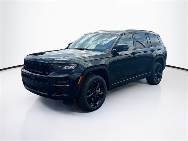 2025 Jeep Grand Cherokee Limited photo 2
