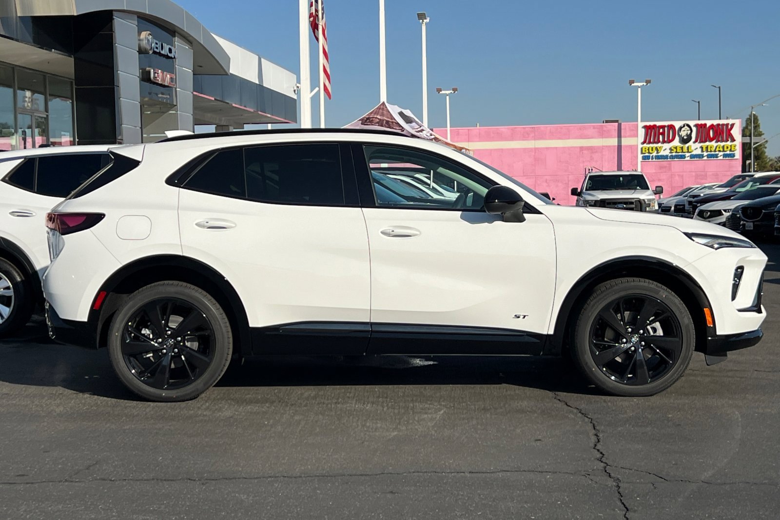 2025 Buick Envision Sport Touring photo 4