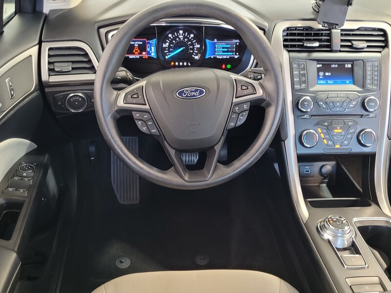 2018 Ford Fusion Hybrid S photo 7