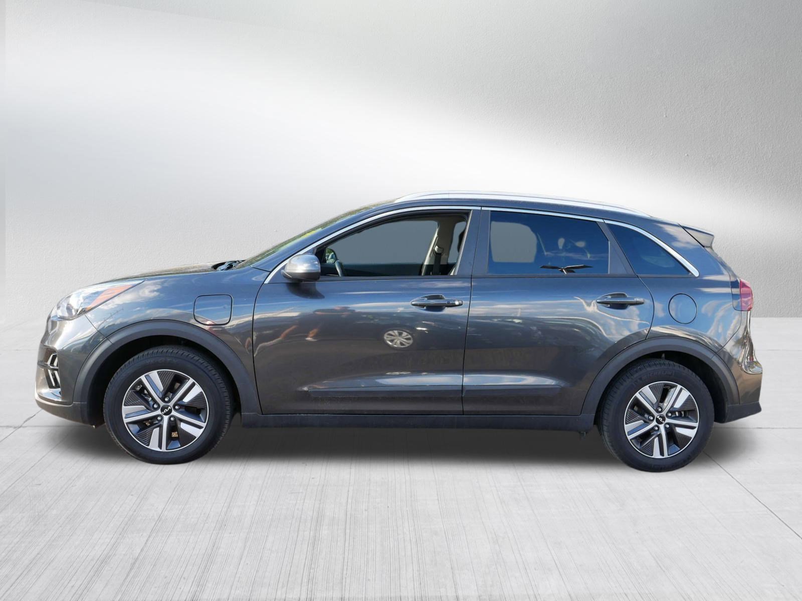 2022 Kia Niro Plug-In Hybrid LXS photo 4