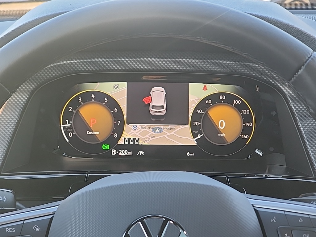 2025 Volkswagen Atlas Cross Sport SEL R-Line photo 17