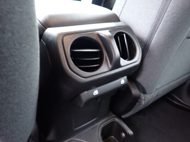 2025 Jeep Wrangler Sport S photo 14