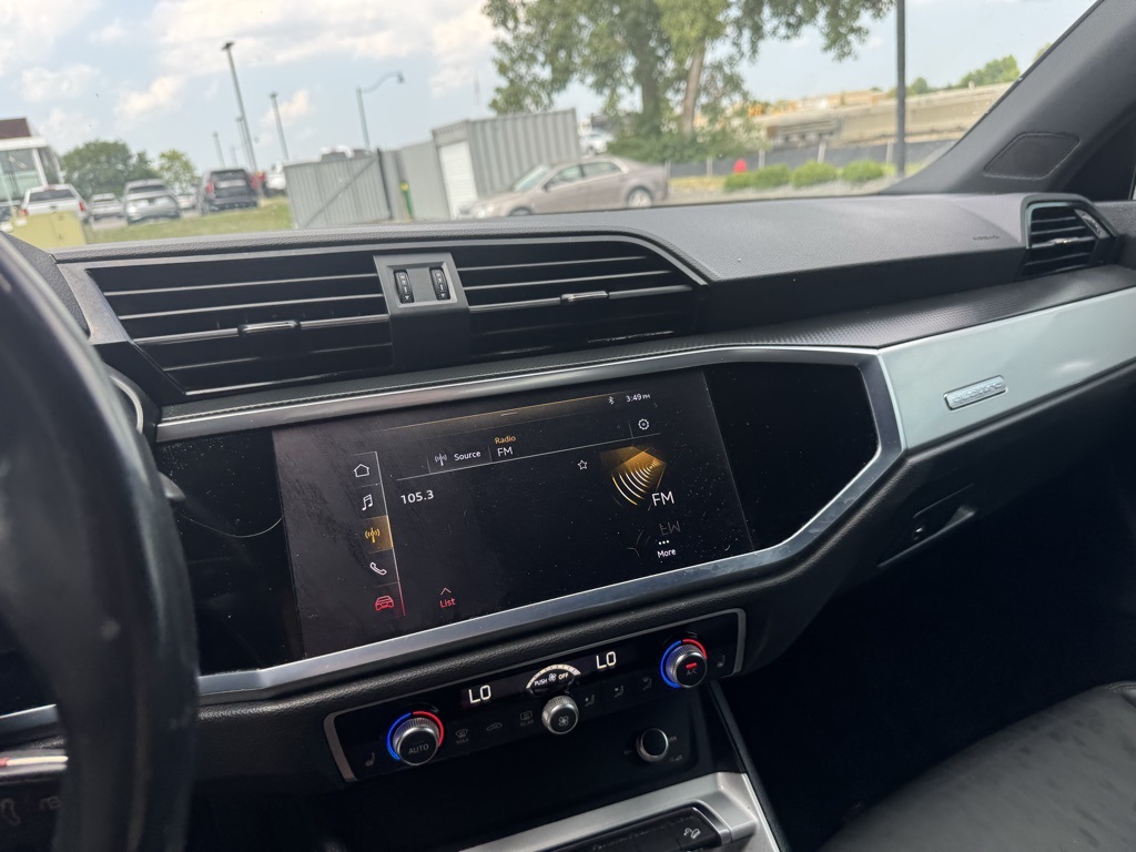 2021 Audi Q3 S line Premium photo 41