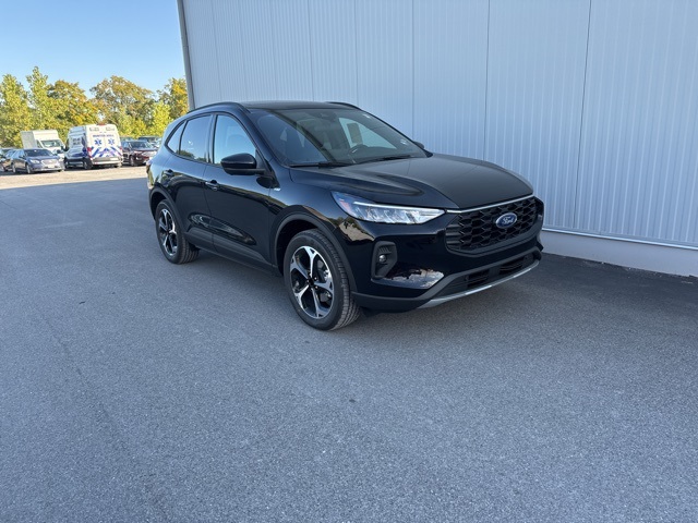 2025 Ford Escape ST-Line Select's photo