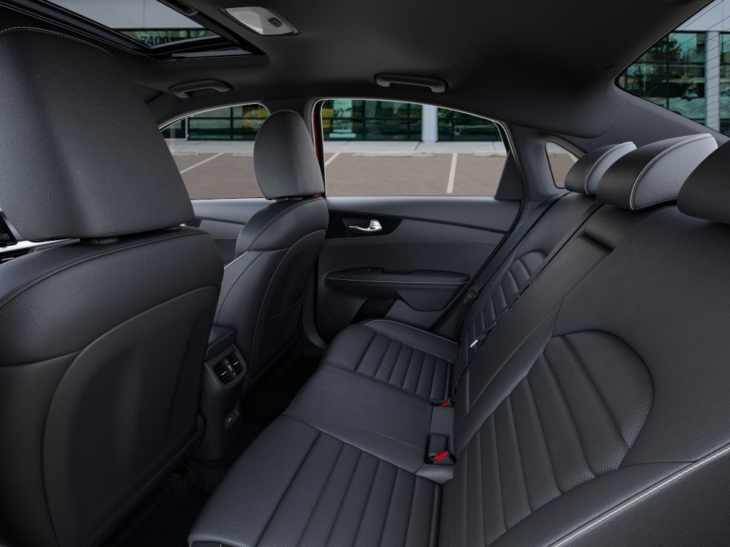2024 Kia Forte GT-Line photo 18