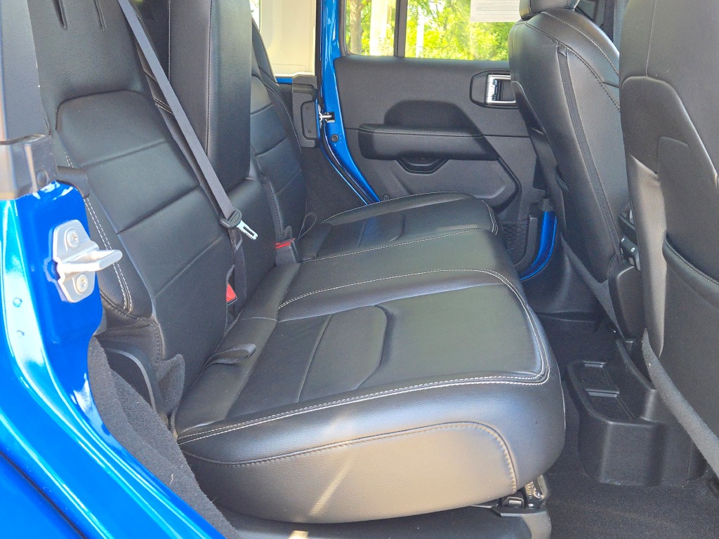 2021 Jeep Wrangler Unlimited Sahara 4xe photo 9