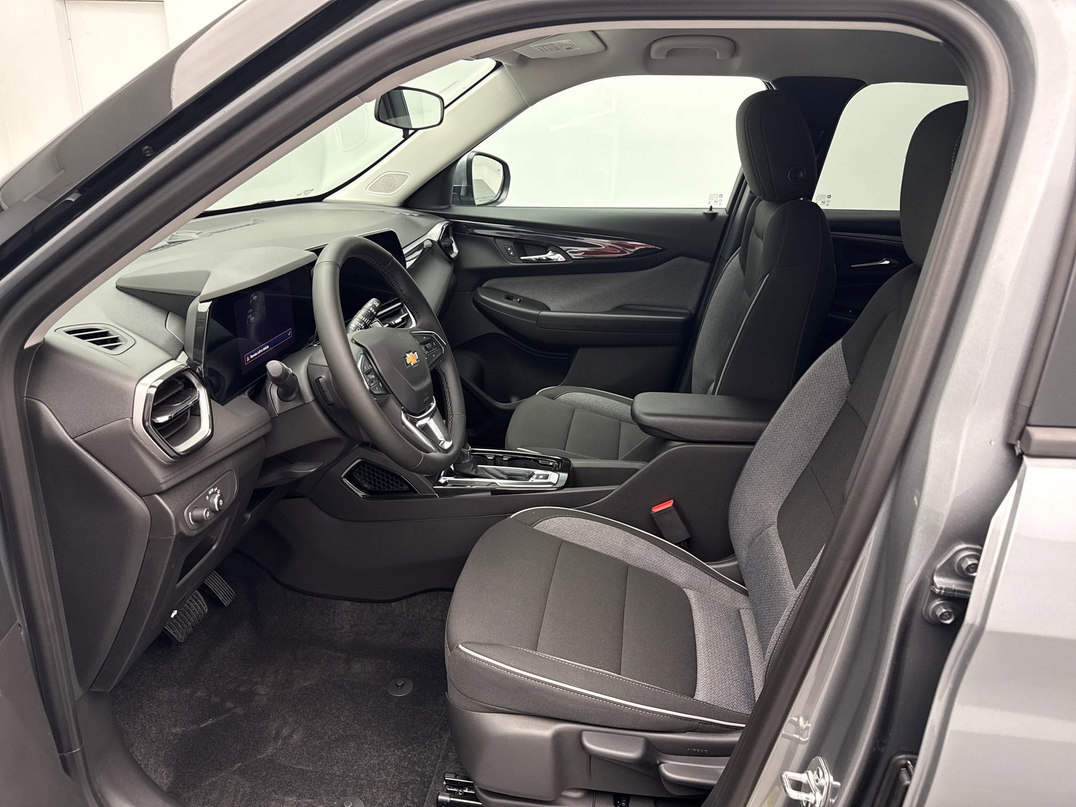 2026 Chevrolet Trailblazer LT photo 4