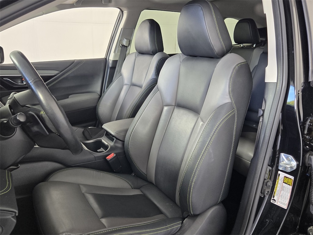 2024 Subaru Outback Onyx Edition photo 2