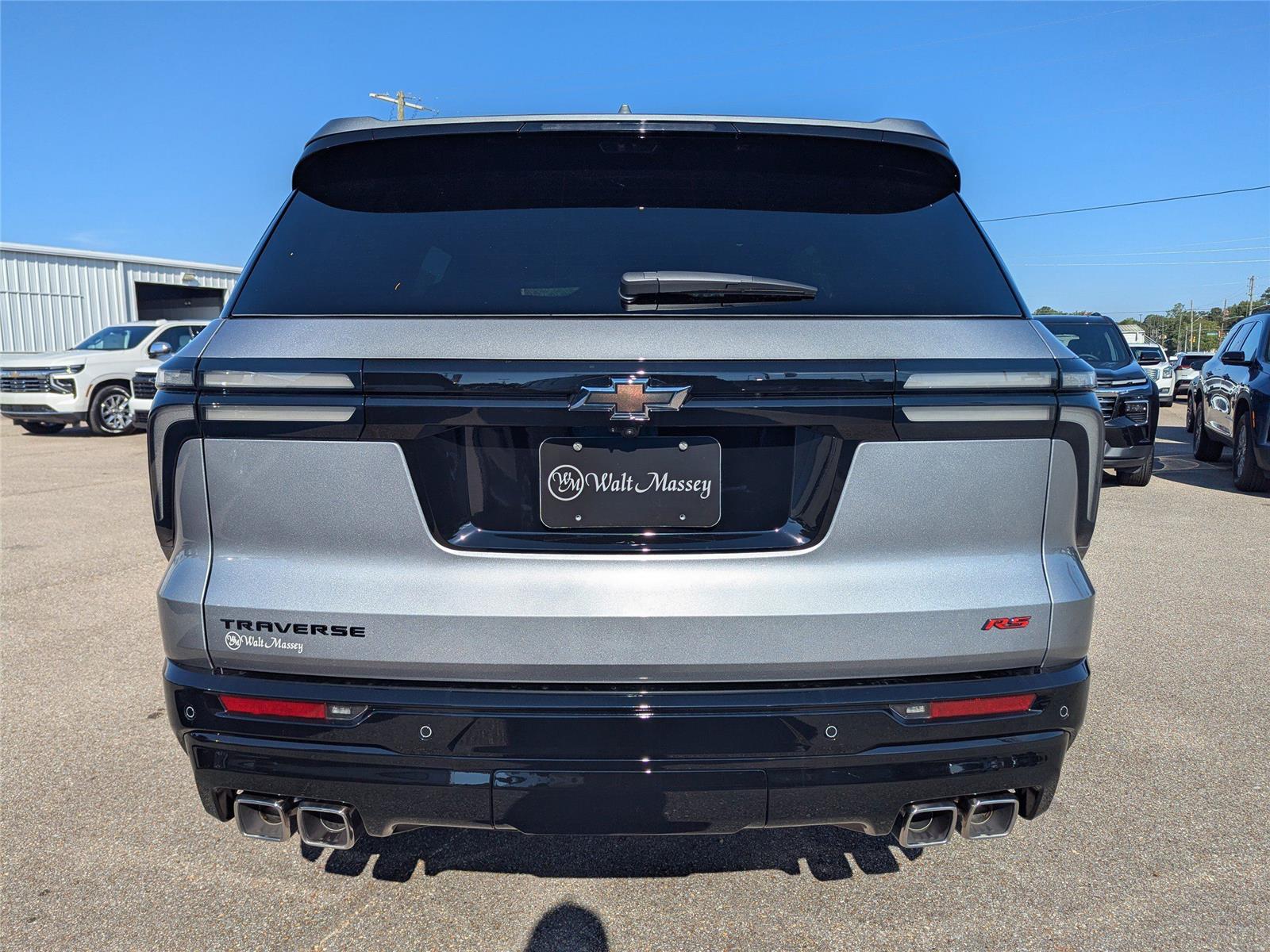 2026 Chevrolet Traverse RS photo 3