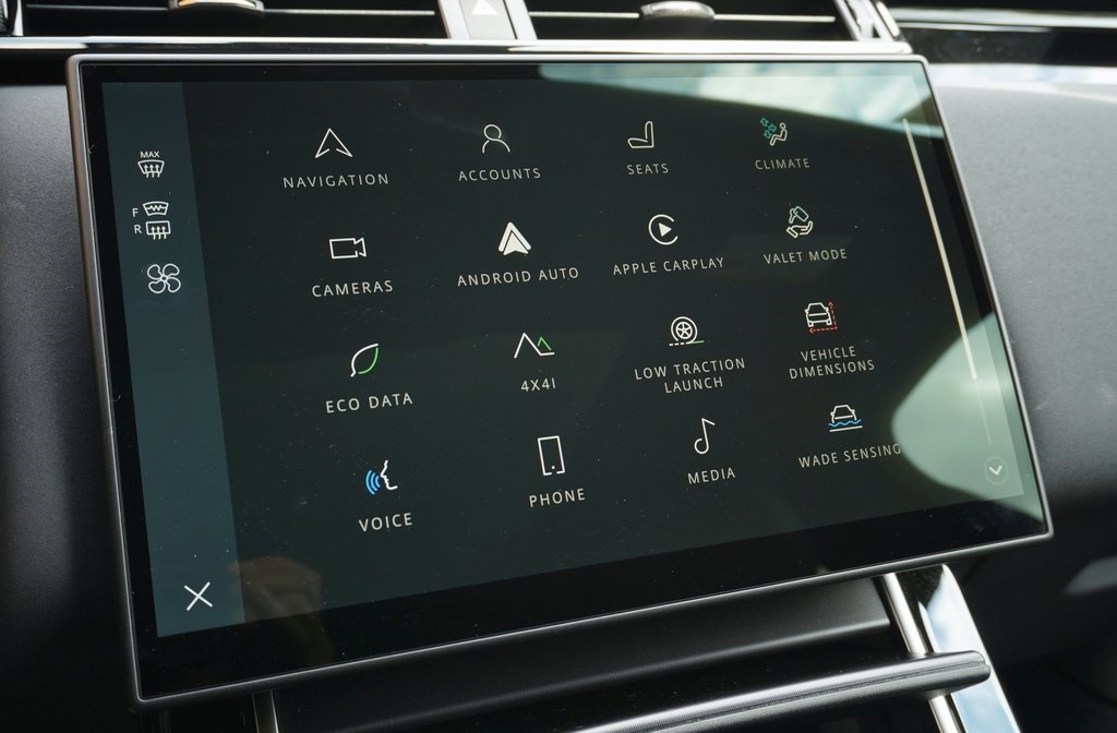 2026 LAND ROVER RANGE ROVER VELAR - Image 19