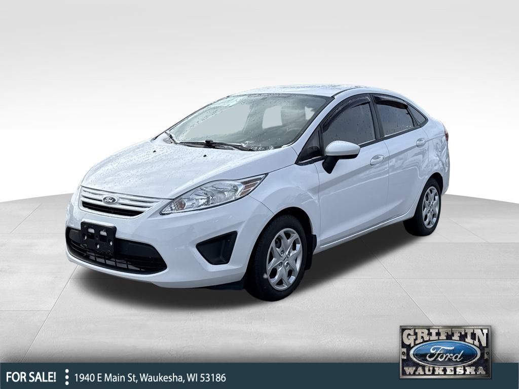 2013 Ford Fiesta S's photo