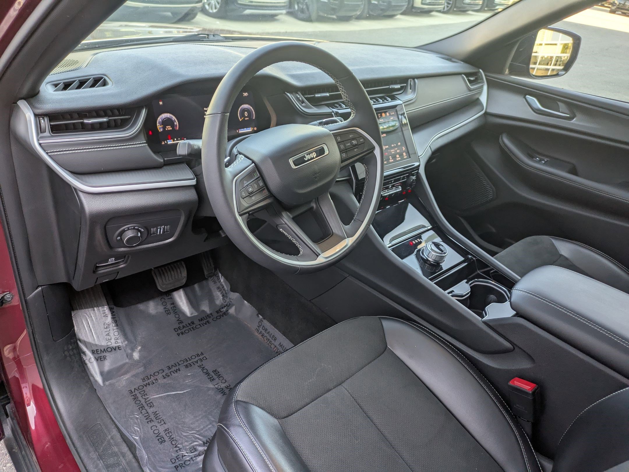2023 Jeep Grand Cherokee Altitude photo 12