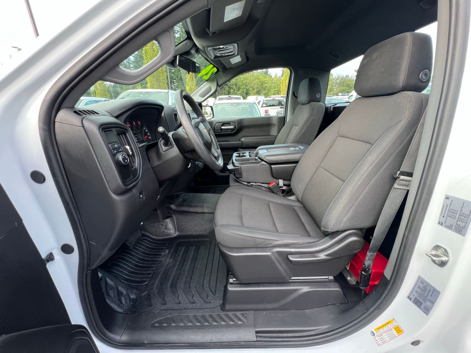2024 Chevrolet Silverado 1500 photo 10
