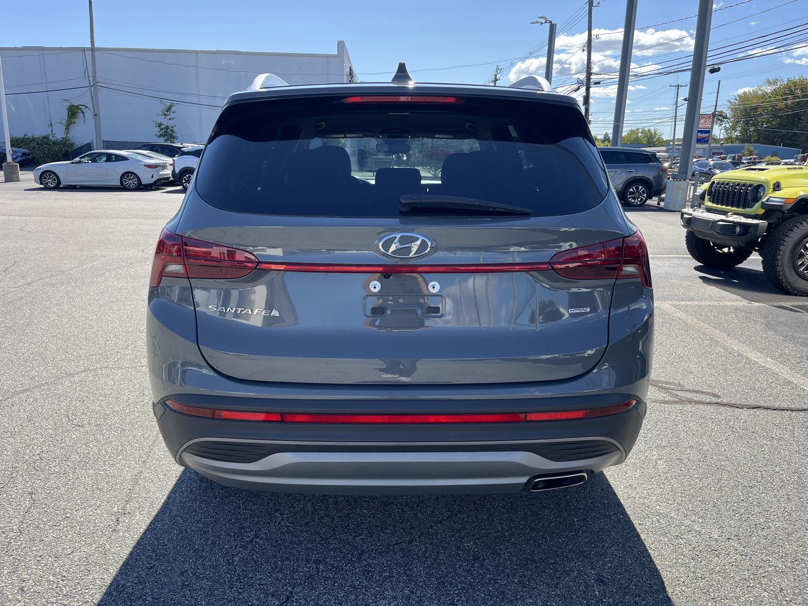 2023 Hyundai Santa Fe SEL photo 3