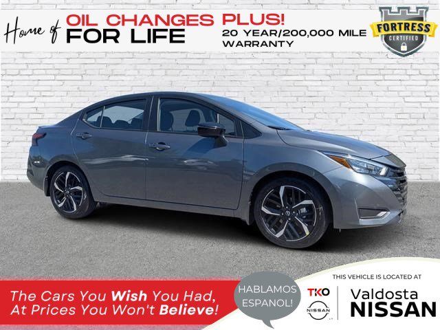 2025 Nissan Versa Sedan SR's photo