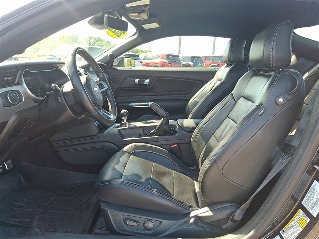 2022 Ford Mustang GT Premium photo 9