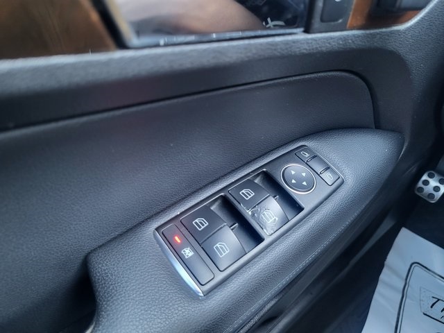 2013 Mercedes Benz E 350 photo 21