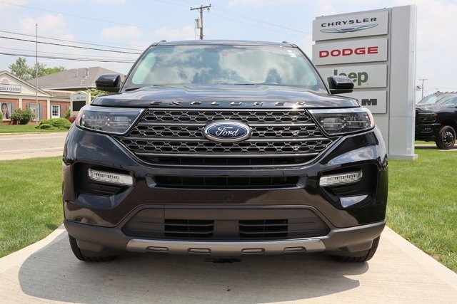 2022 Ford Explorer XLT photo 3