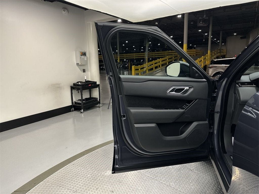 New 2024 LAND ROVER Range Rover Velar P400 Dynamic HSE SUV in Englewood