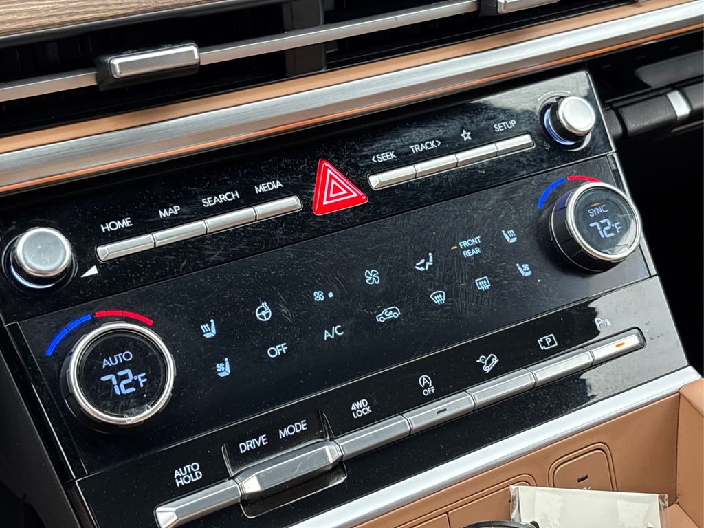 2024 Hyundai Santa Fe Limited photo 26