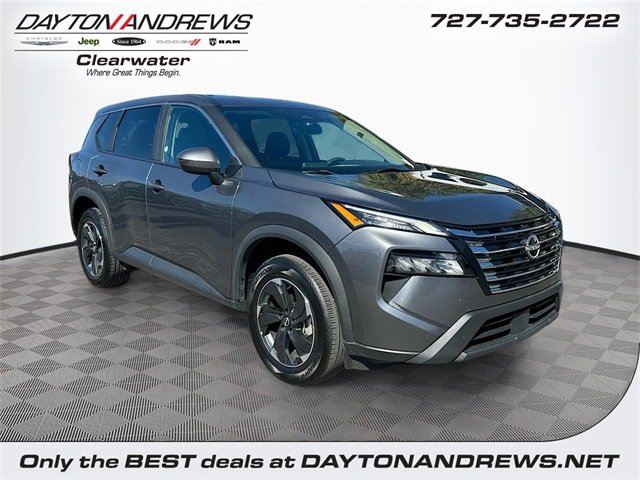 2024 Nissan Rogue SV's photo