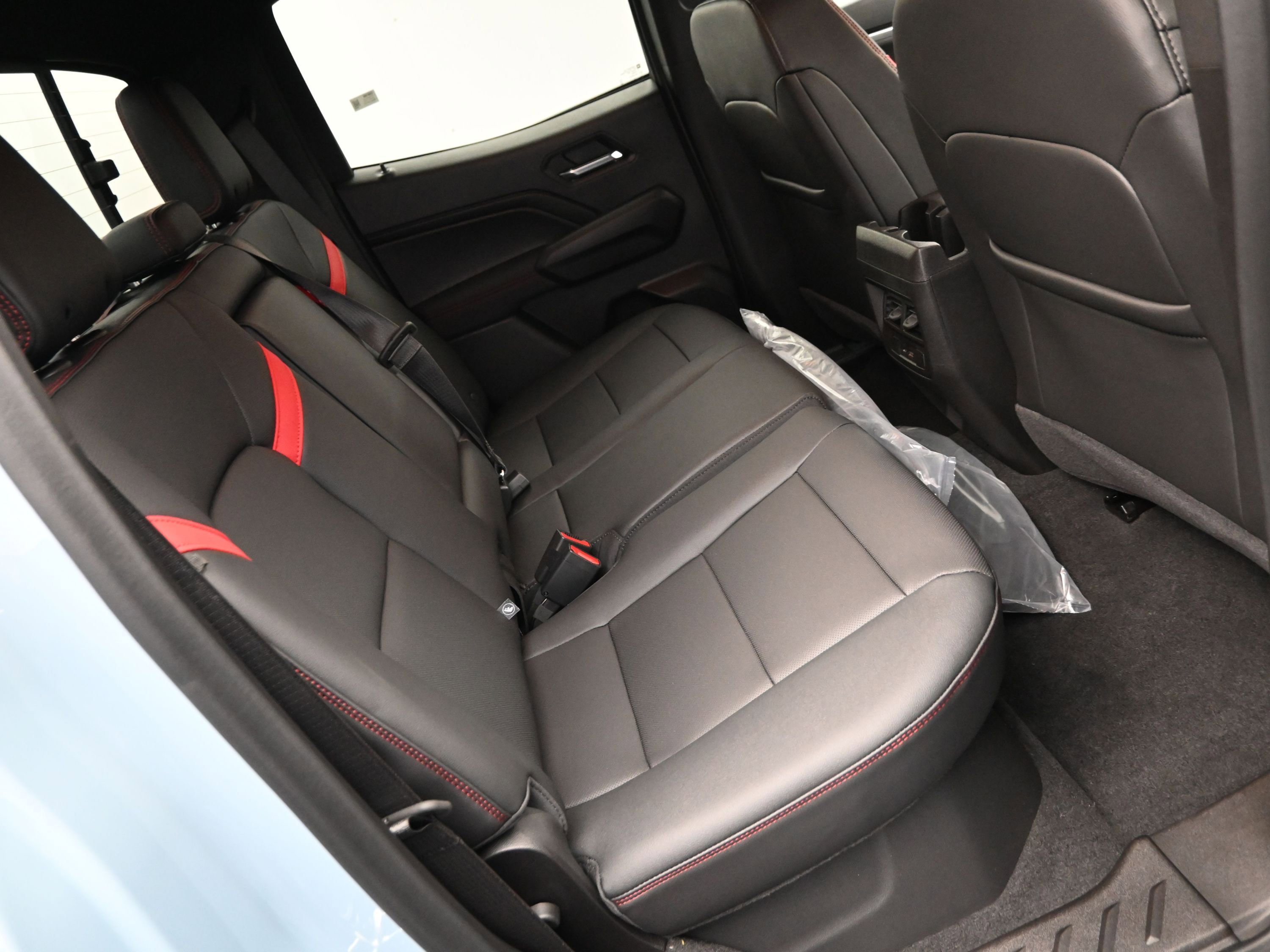 2026 Chevrolet Colorado Z71 photo 12